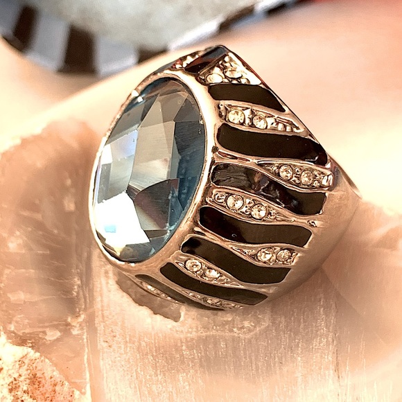 Blue Crystal Black Enamel Zebra stripe CZ Cocktail Dome Ring Size 6 - Picture 3 of 9